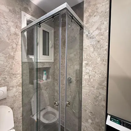 Ajmar Oasis Sarandë